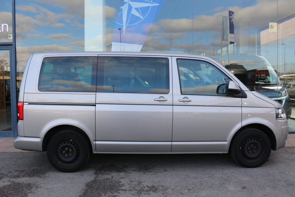 Volkswagen - Caravelle T5 - Foto 8