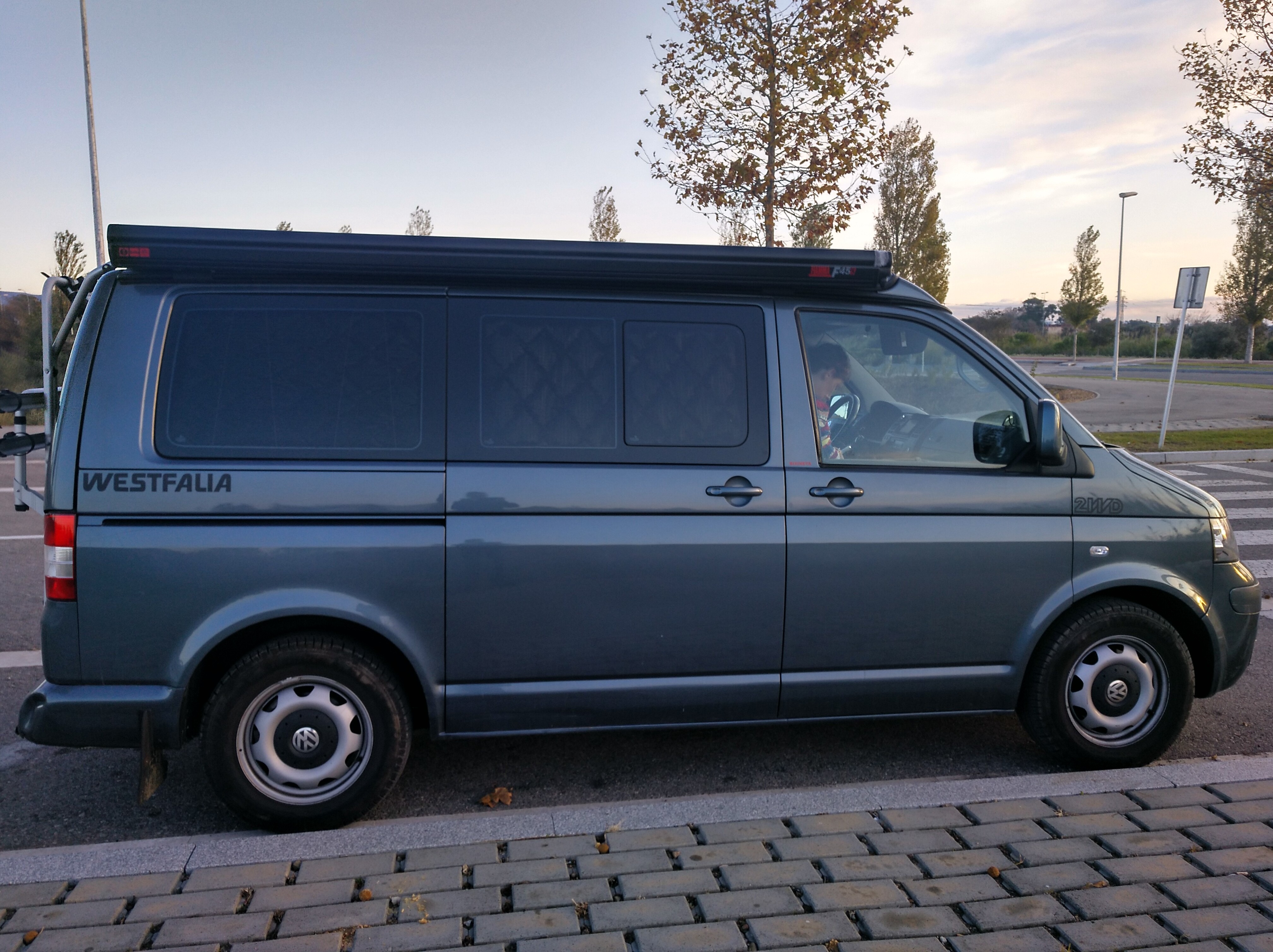 Volkswagen - Caravelle T5 - Foto 4