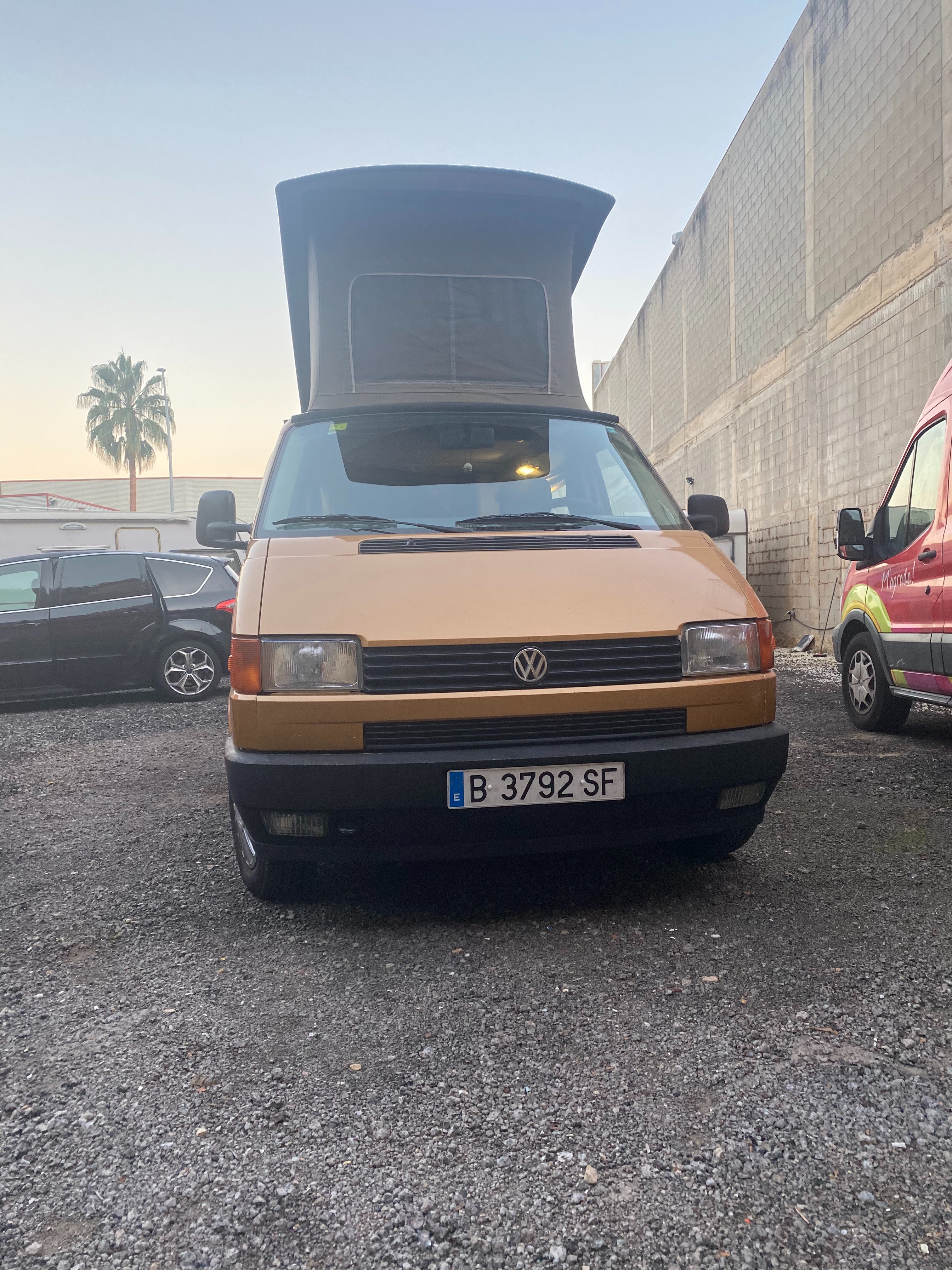 Volkswagen - California - Foto 1