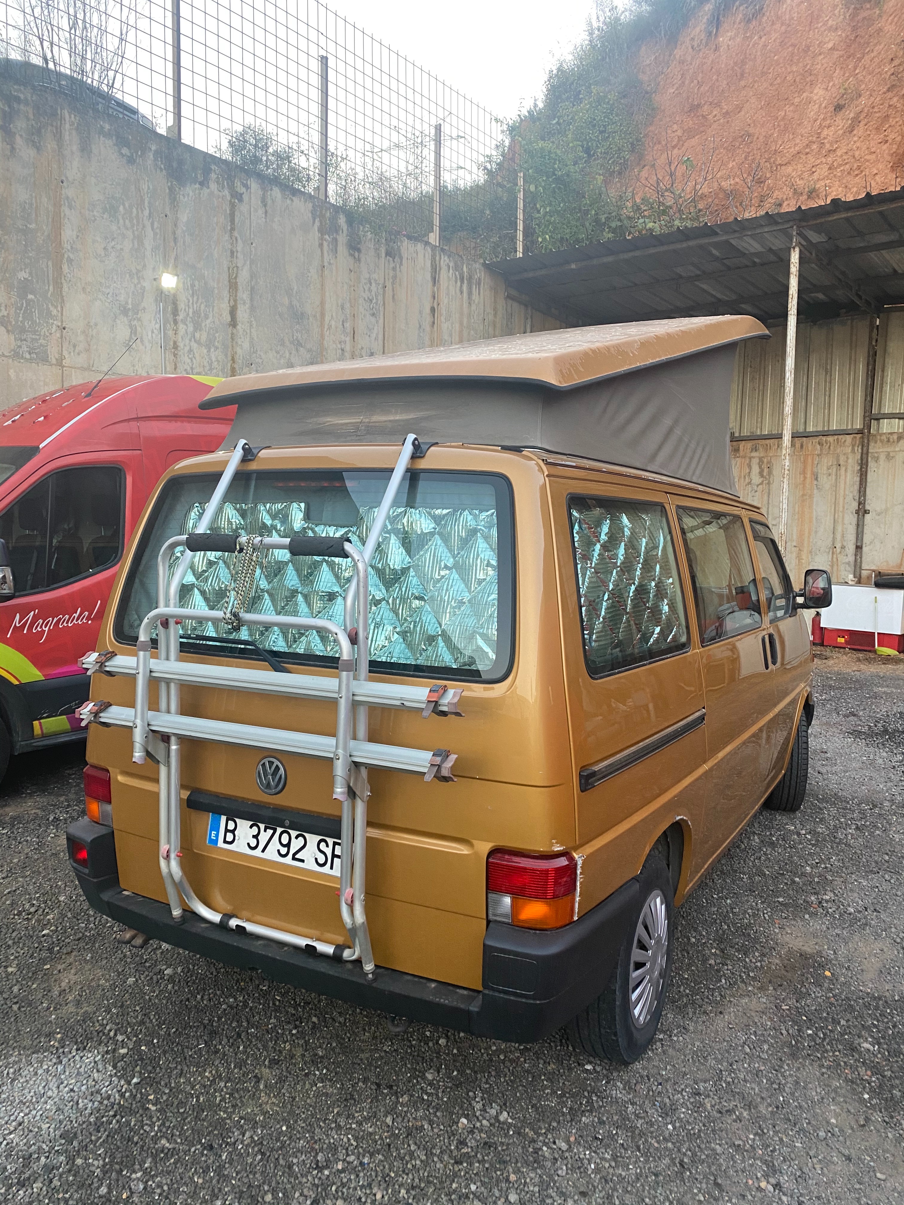 Volkswagen - California - Foto 4