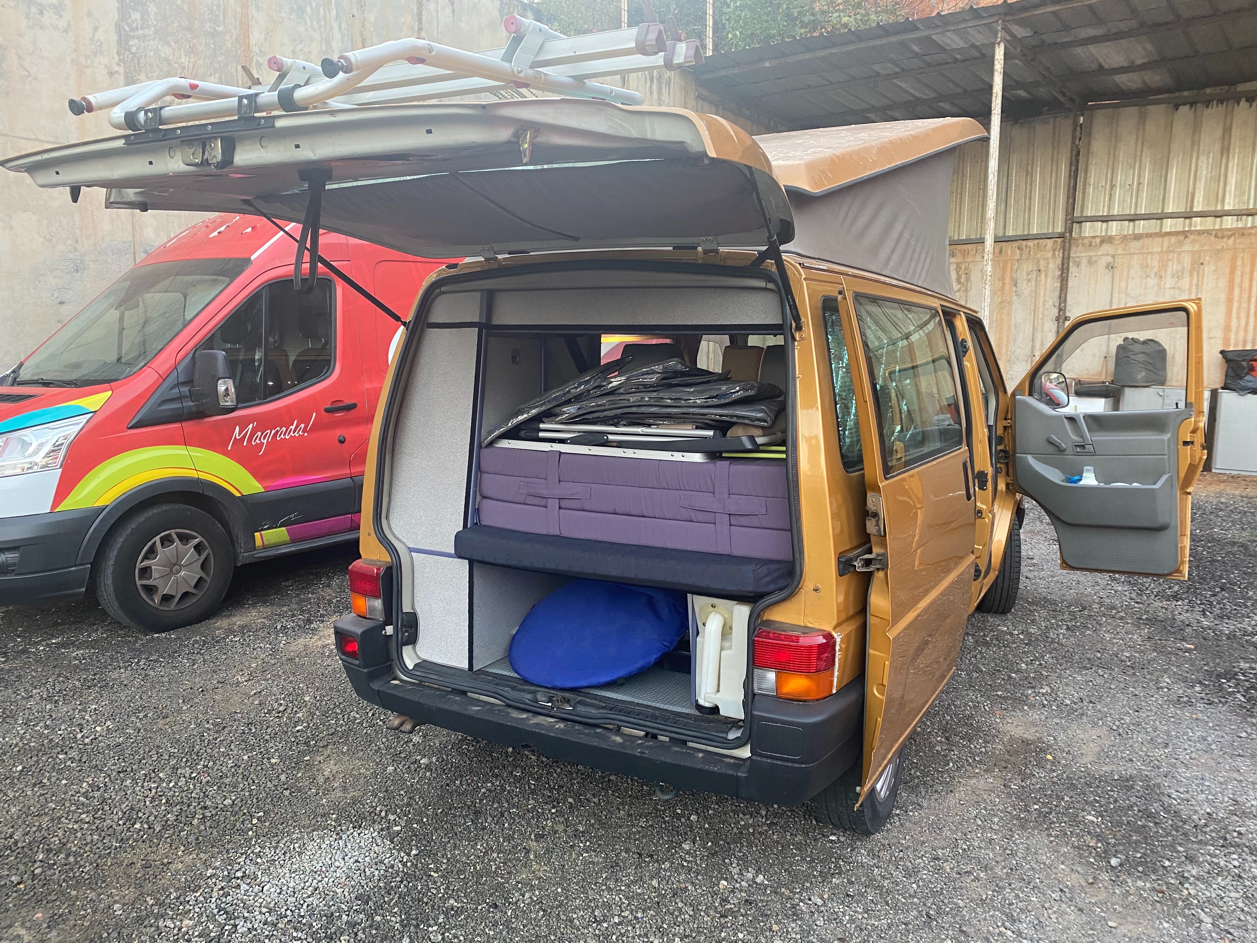 Volkswagen - California - Foto 6
