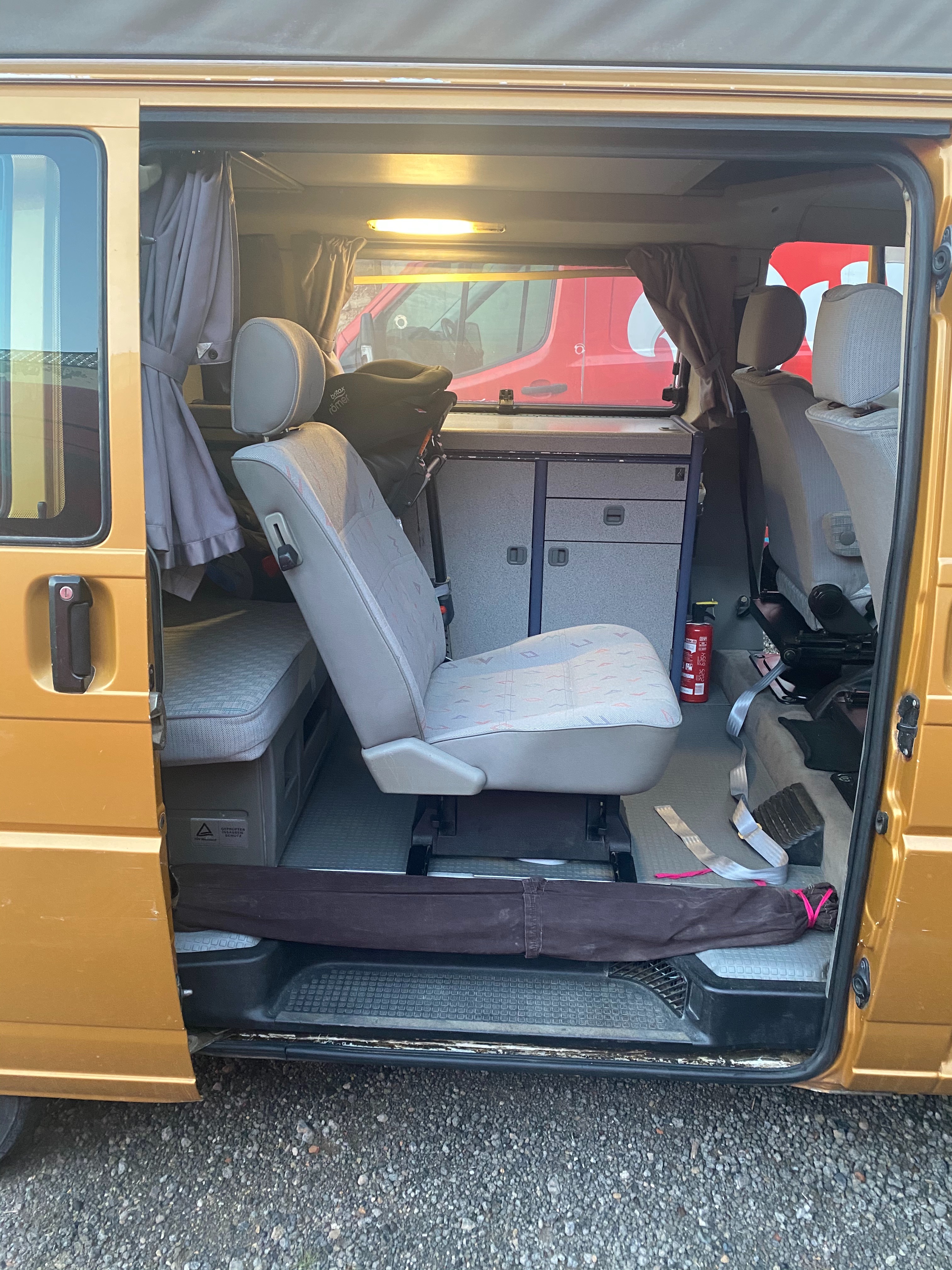 Volkswagen - California - Foto 10