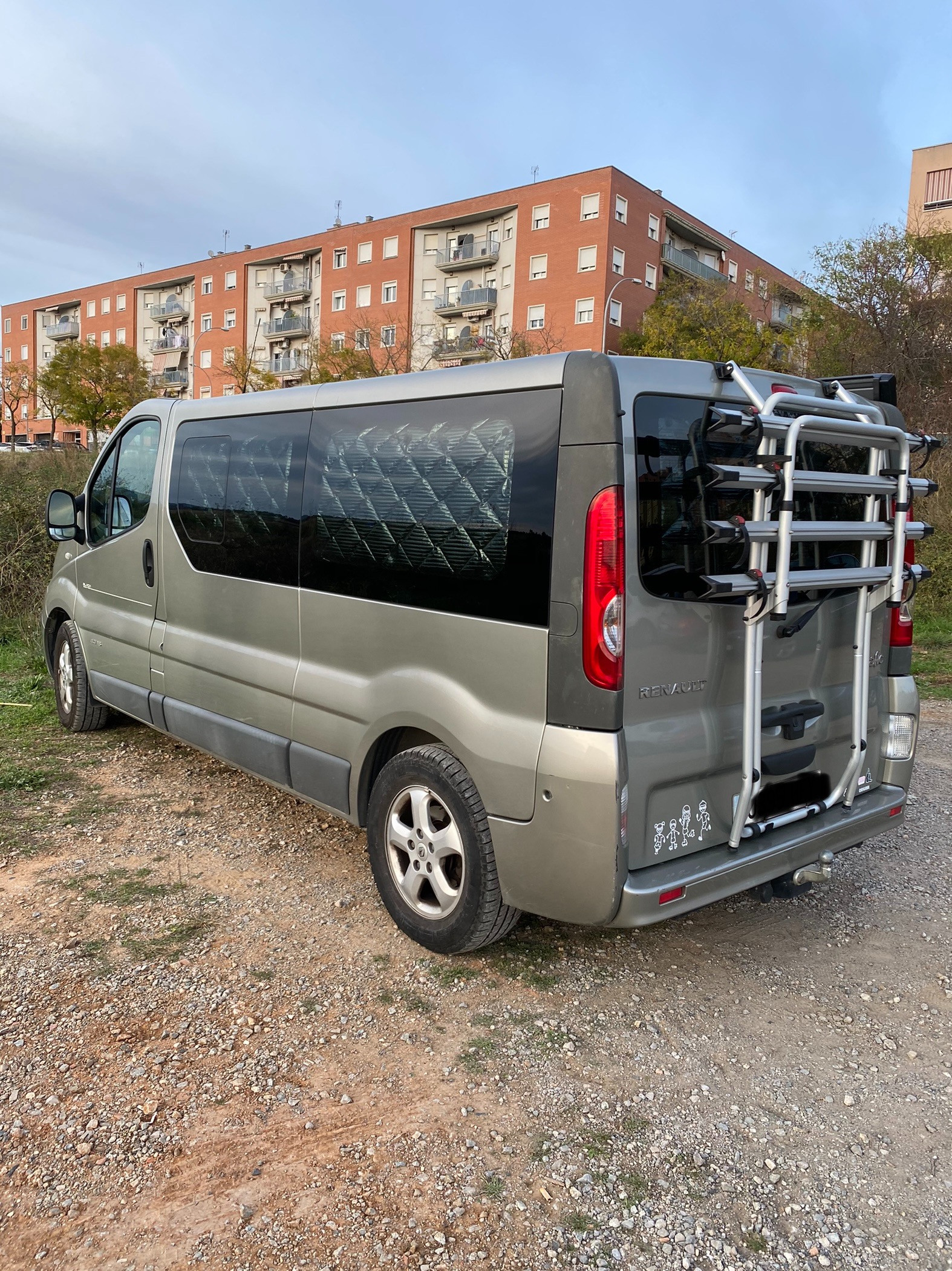 Renault trafic black edition