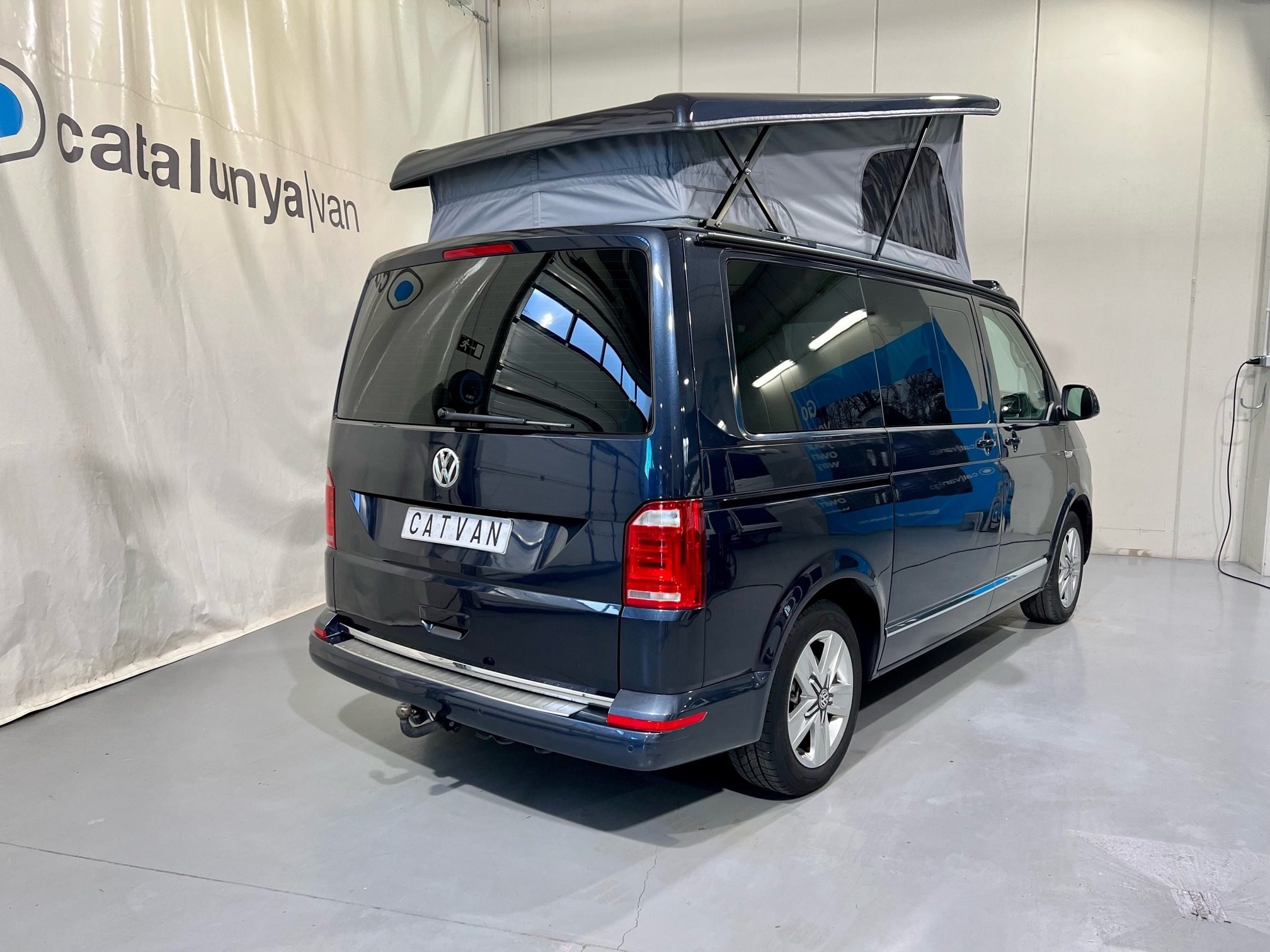 Volkswagen - MULTIVAN PREMIUM - Foto 14